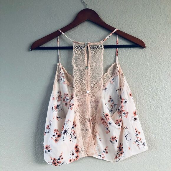 Flowy Pink Lace Floral Cropped Summer Top - Picture 2 of 4